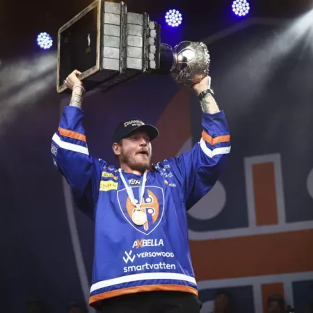 Kalervo Kummolan tiukka näkemys Tapparan juhlinnasta